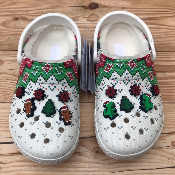 Crocs Classic Lined Holiday Charm Clog - Picture 12 of 16